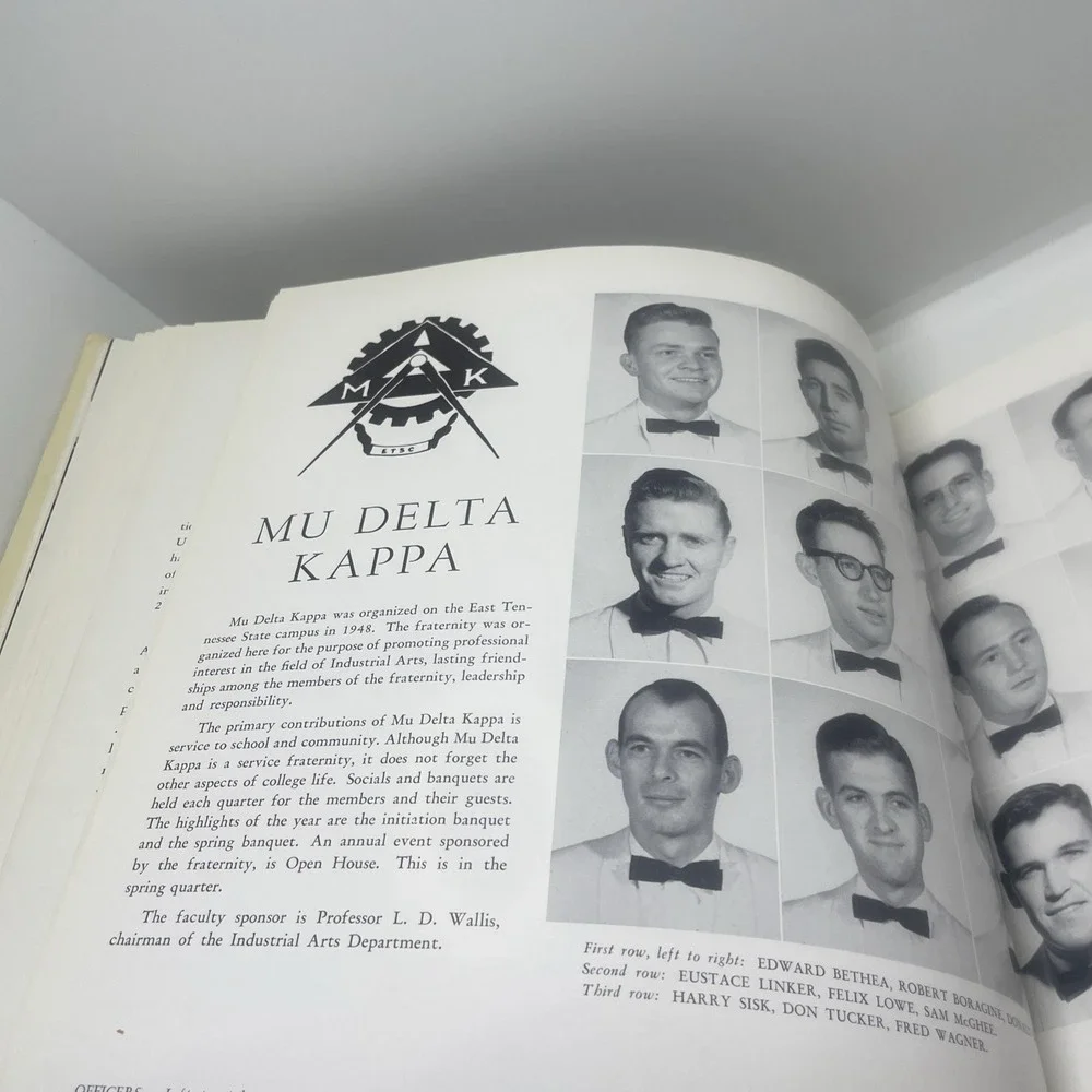 Yearbook Annual East Tennessee‎ State College Johnson City 1958 Buccaneer